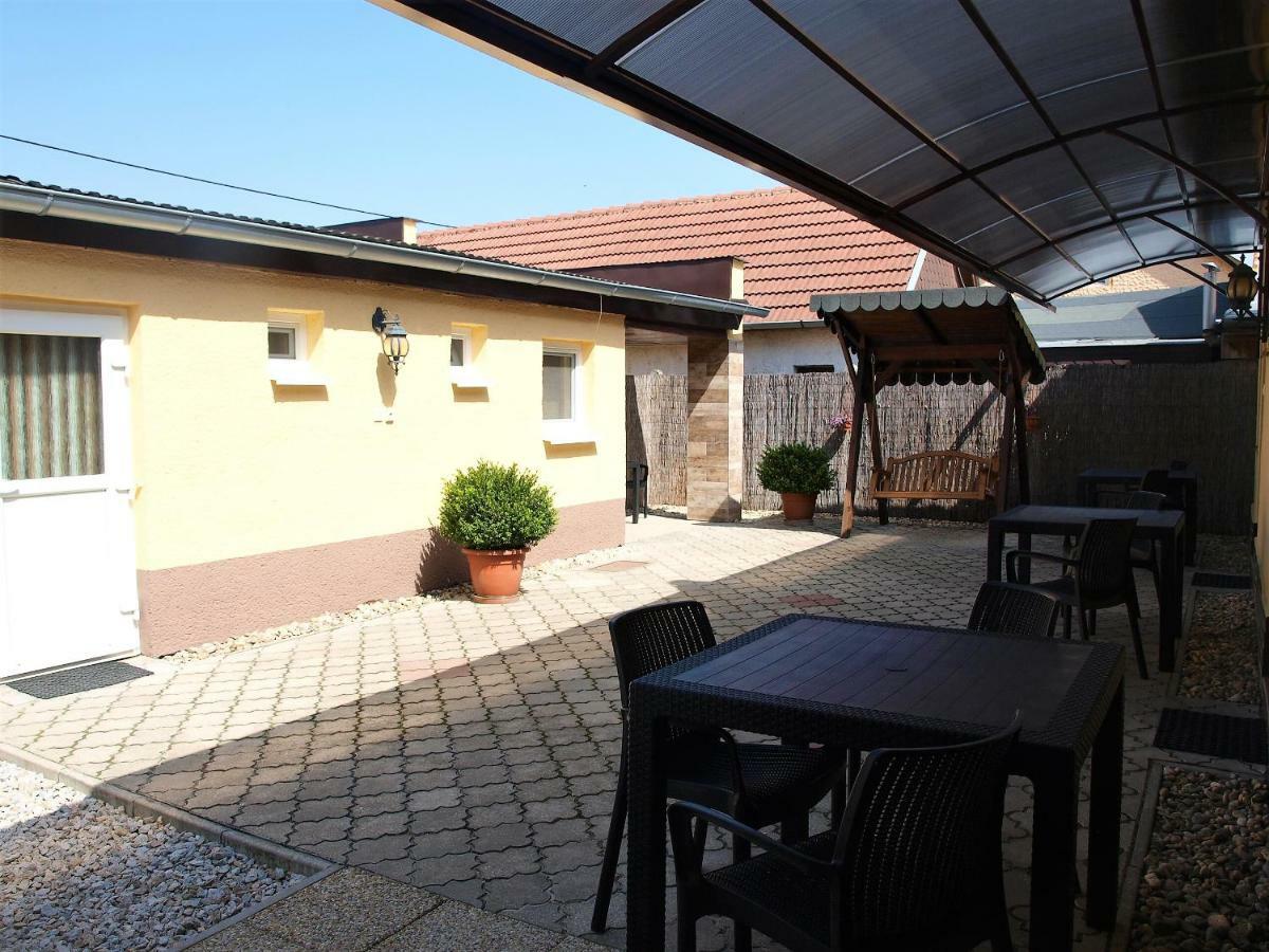 Apartmany Judita Kissová Velky Meder Exterior foto
